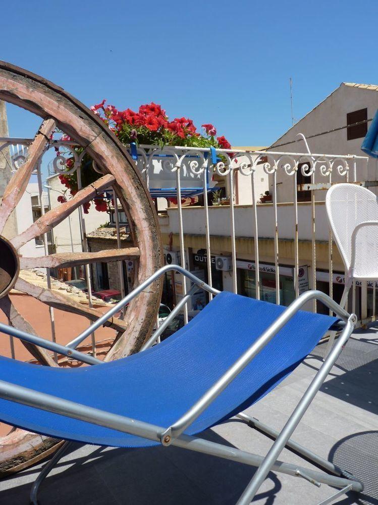 B&B Bianco E Blu Marina di Ragusa Exterior photo